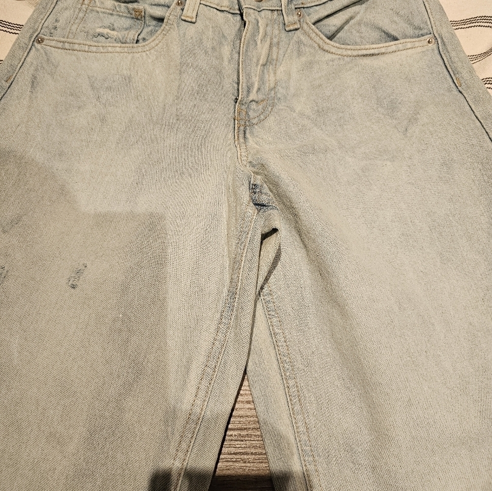 New Jean - Picture 5 of 6
